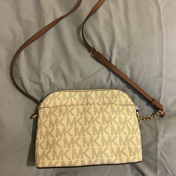 Michael Kors purse - Picture 5 of 5